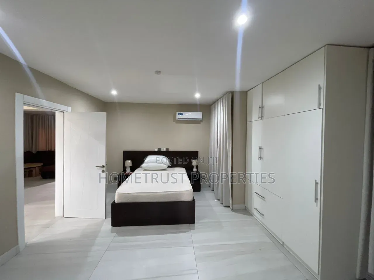 Furnished 4bdrm Duplex in Labone, Coffee Shop Area for rent