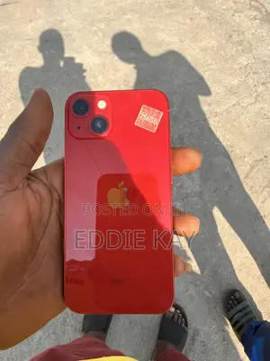 Apple iPhone 13 256 GB Red