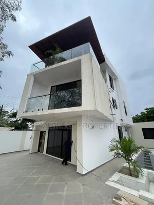 4bdrm Duplex in Labone, Celsbridge Area for rent