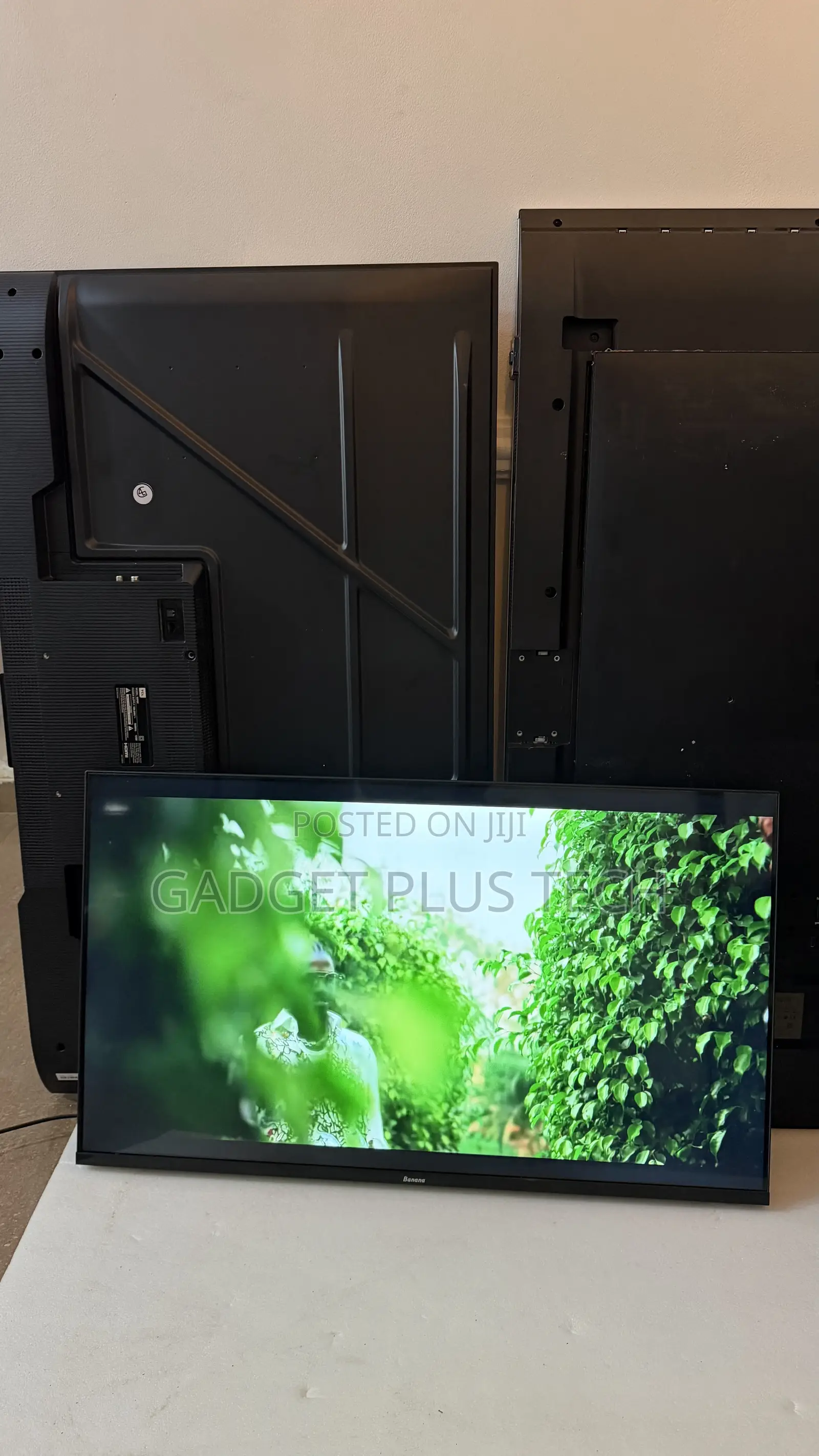 43” Banana FHD Smart TV