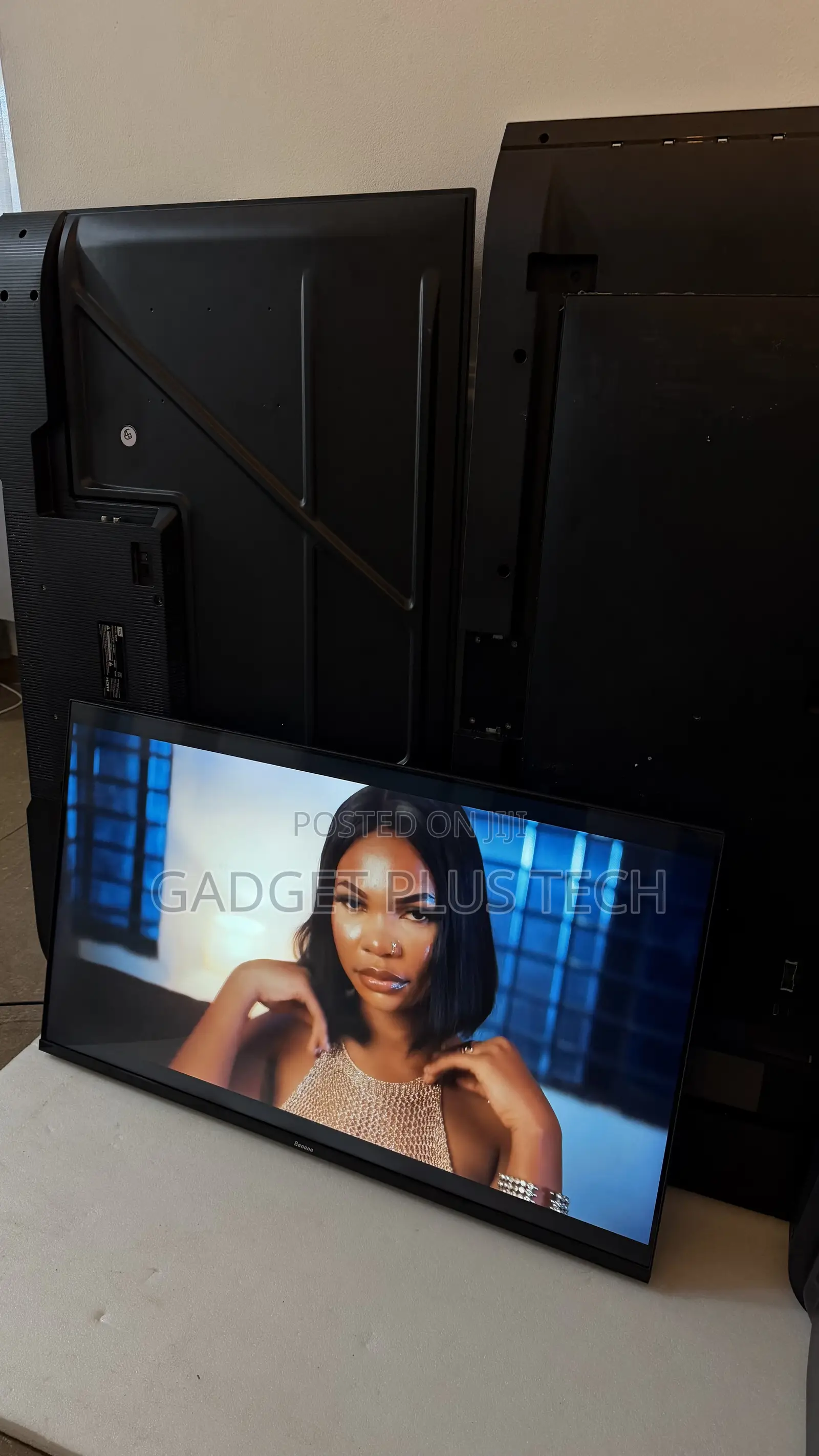 43” Banana FHD Smart TV