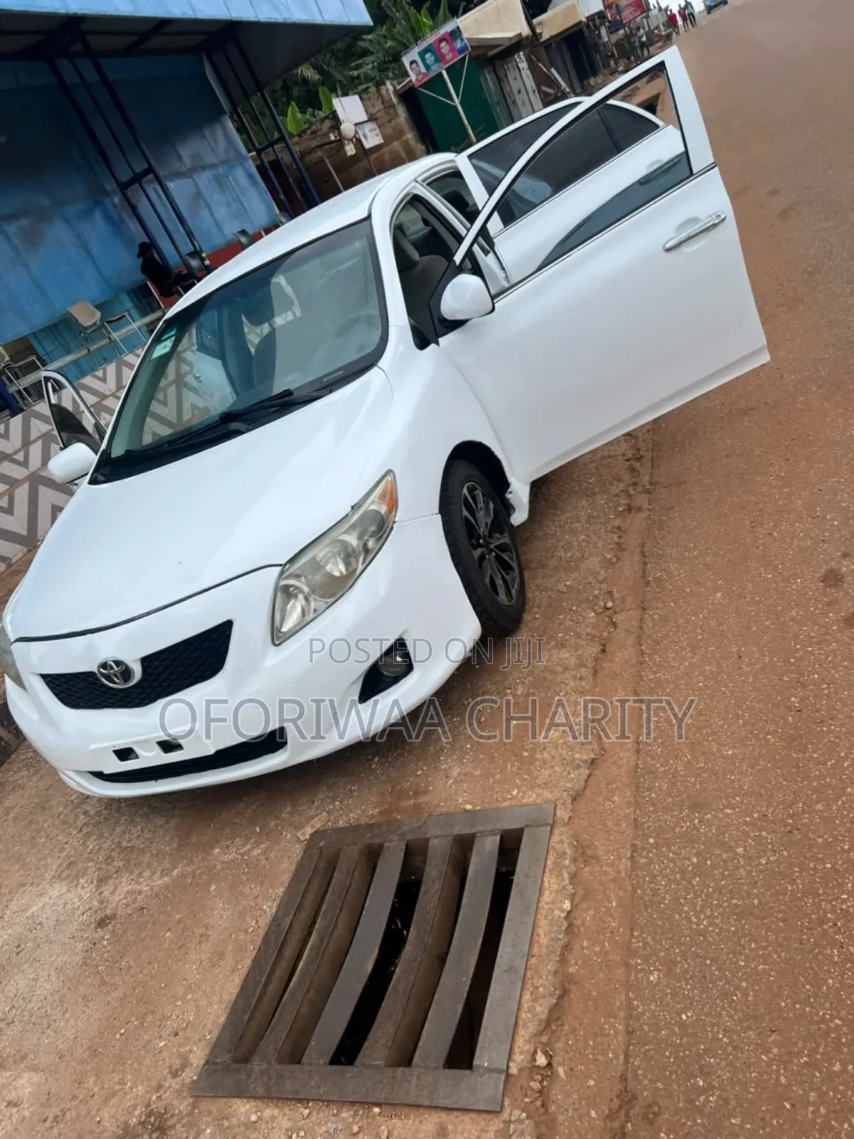 Toyota Corolla LE 4dr Sedan (1.8L 4cyl 4A) 2010 White