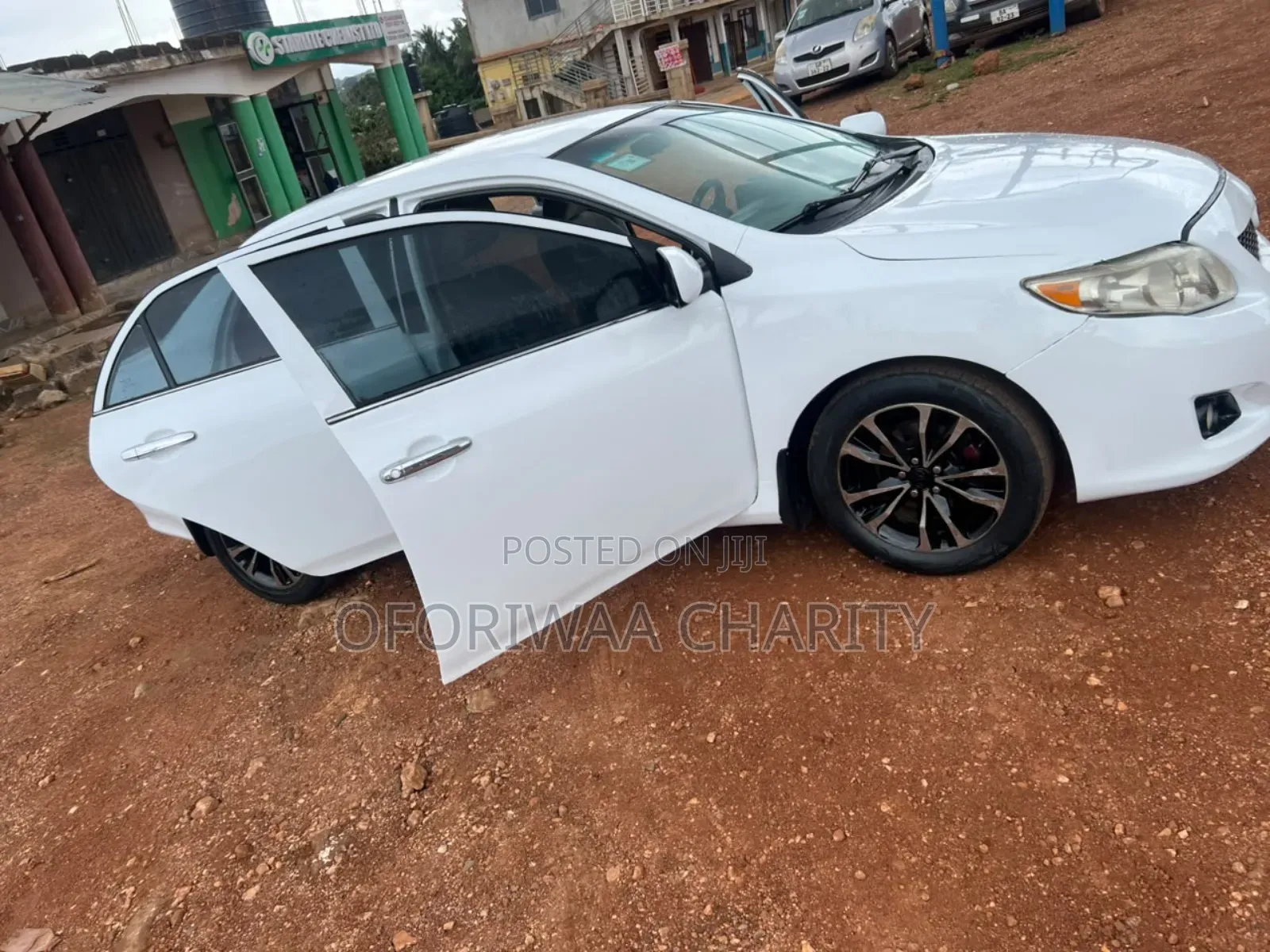 Toyota Corolla LE 4dr Sedan (1.8L 4cyl 4A) 2010 White