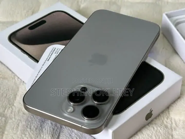 Apple iPhone 15 Pro Max 256 GB Silver