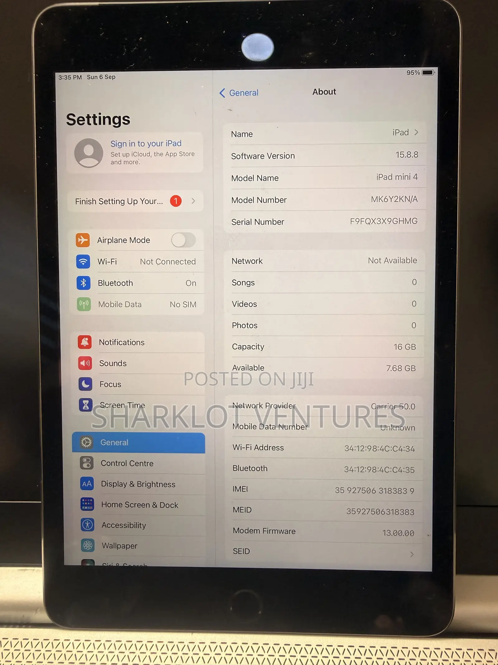 Apple iPad mini 4 16 GB Black