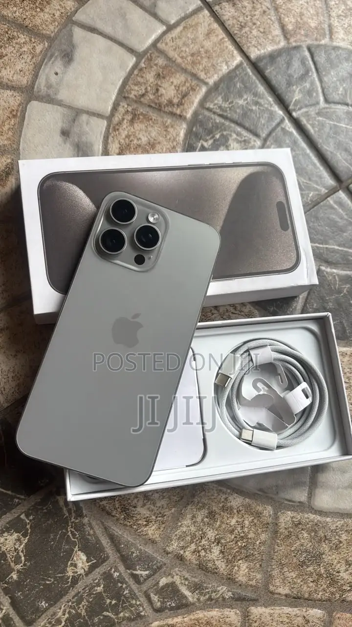 Apple iPhone 15 Pro Max 512 GB Gray