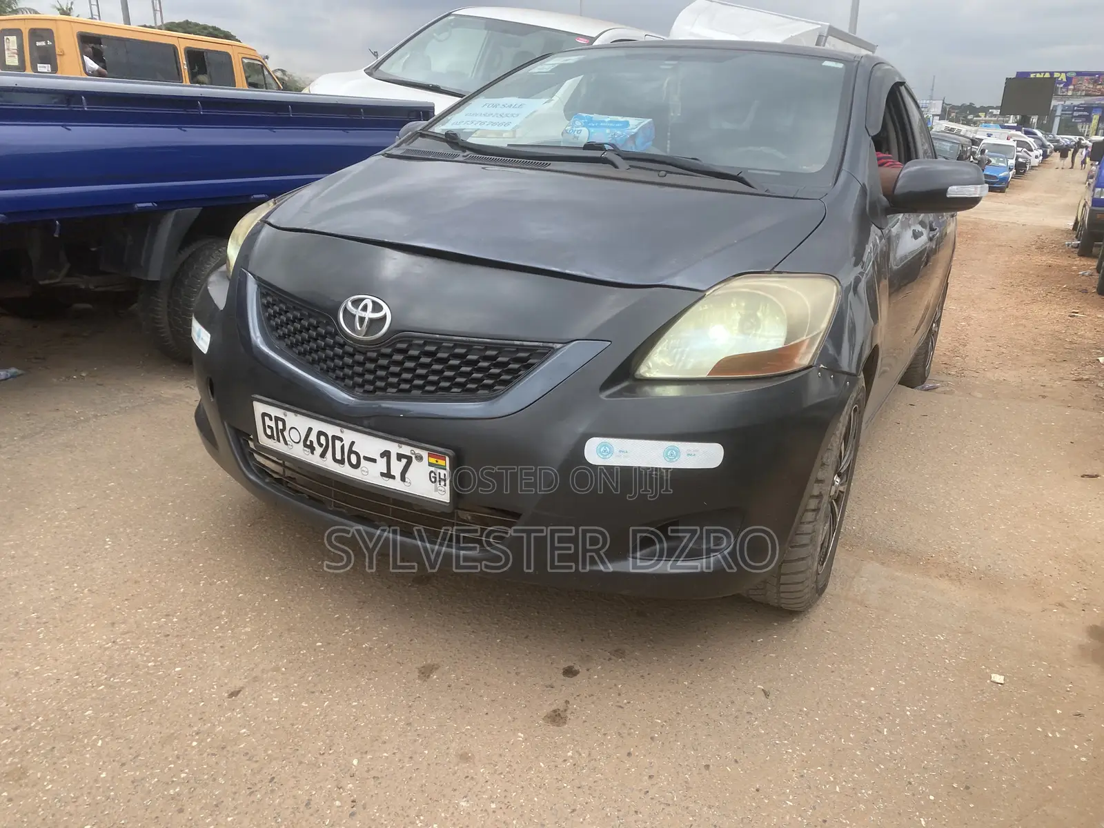 Toyota Yaris 2010 Blue