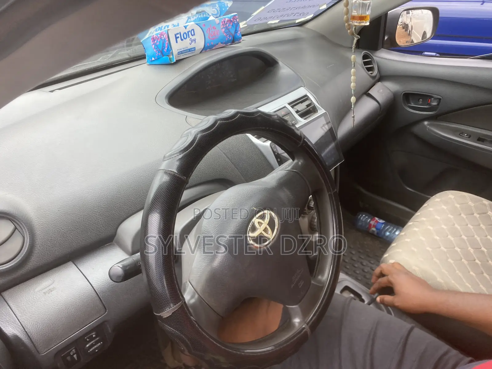 Toyota Yaris 2010 Blue