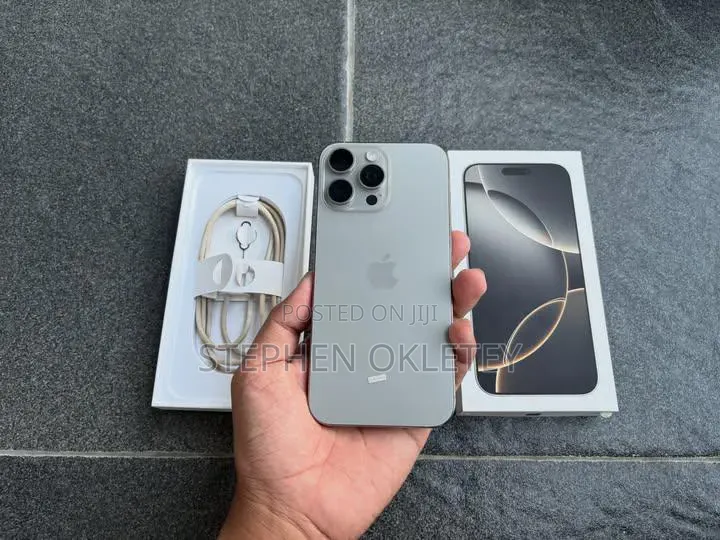 Apple iPhone 15 Pro Max 256 GB Silver