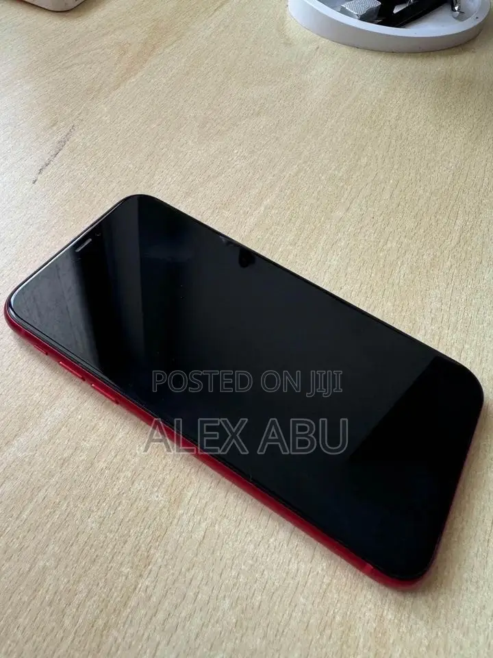 Apple iPhone XR 64 GB Red
