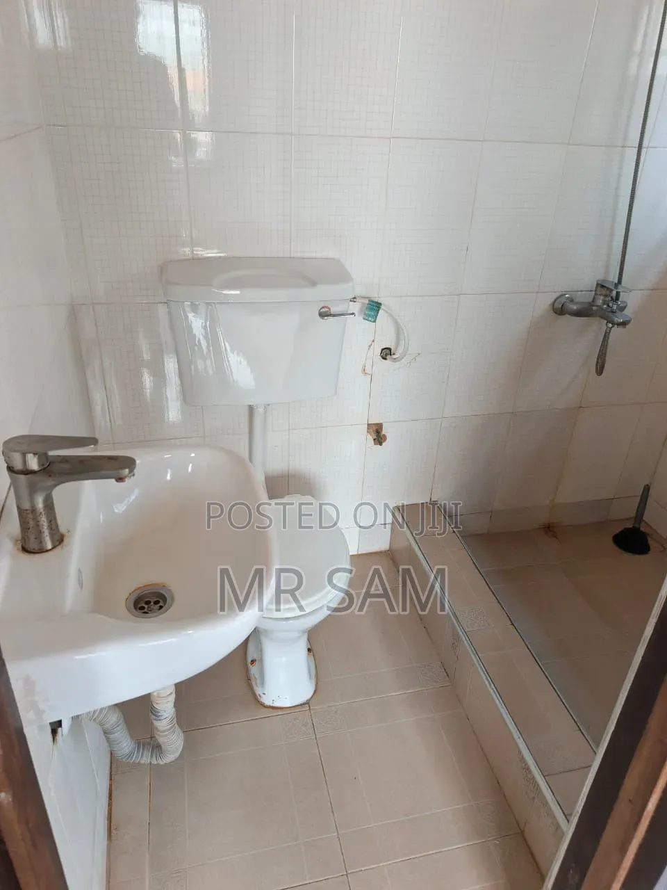 3bdrm House in Sam Properties, West Hills Mall Area for rent