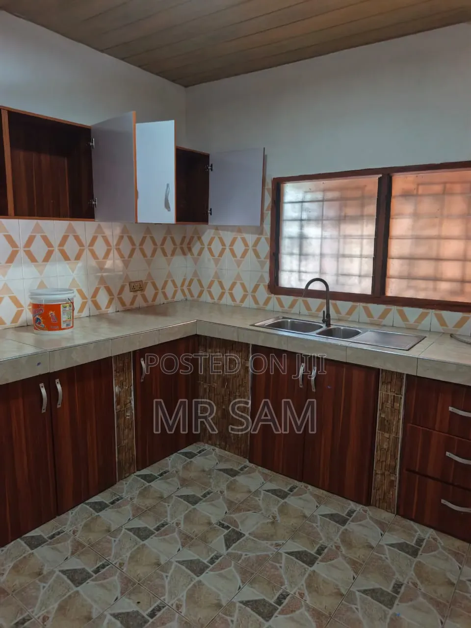 3bdrm House in Sam Properties, West Hills Mall Area for rent