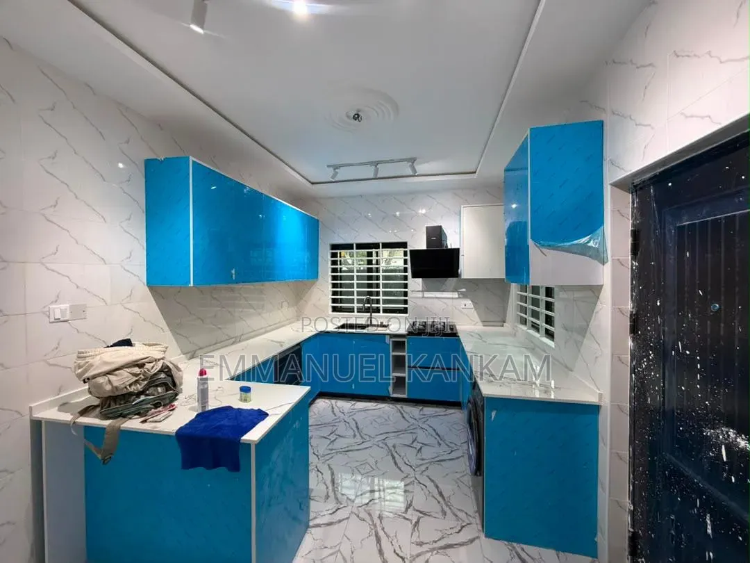 3bdrm House in GREDA Estate for sale