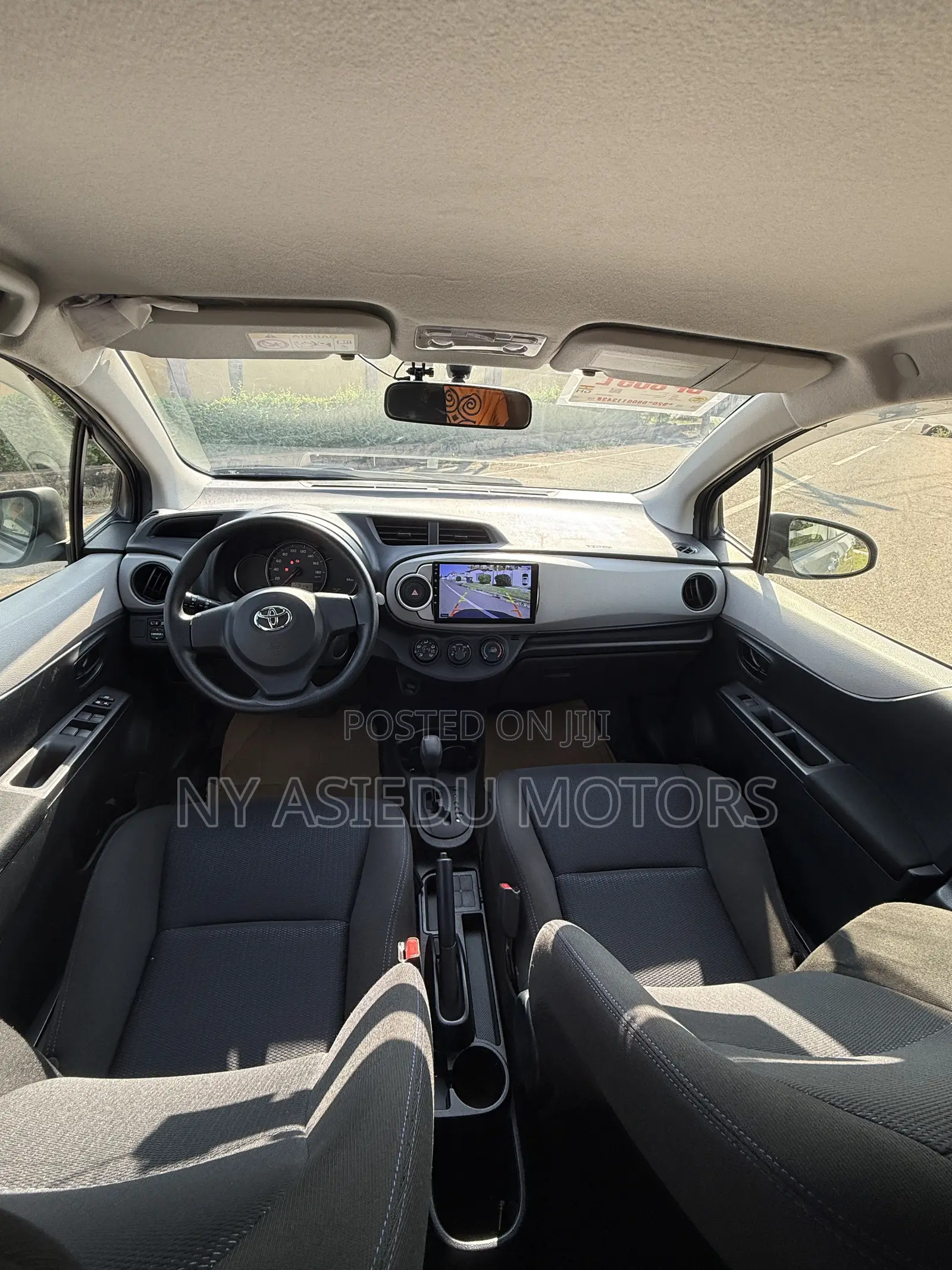 Toyota Vitz 1.3 FWD 3dr 2014 Green