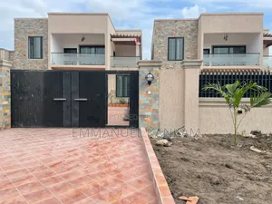 4bdrm House in Baatsona Total for sale