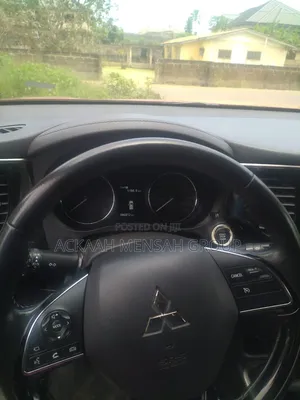 Mitsubishi Outlander LE AWC 2019 Red