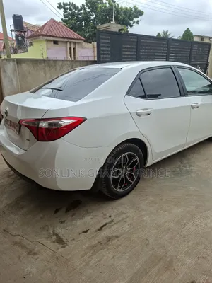 Toyota Corolla 2014 White