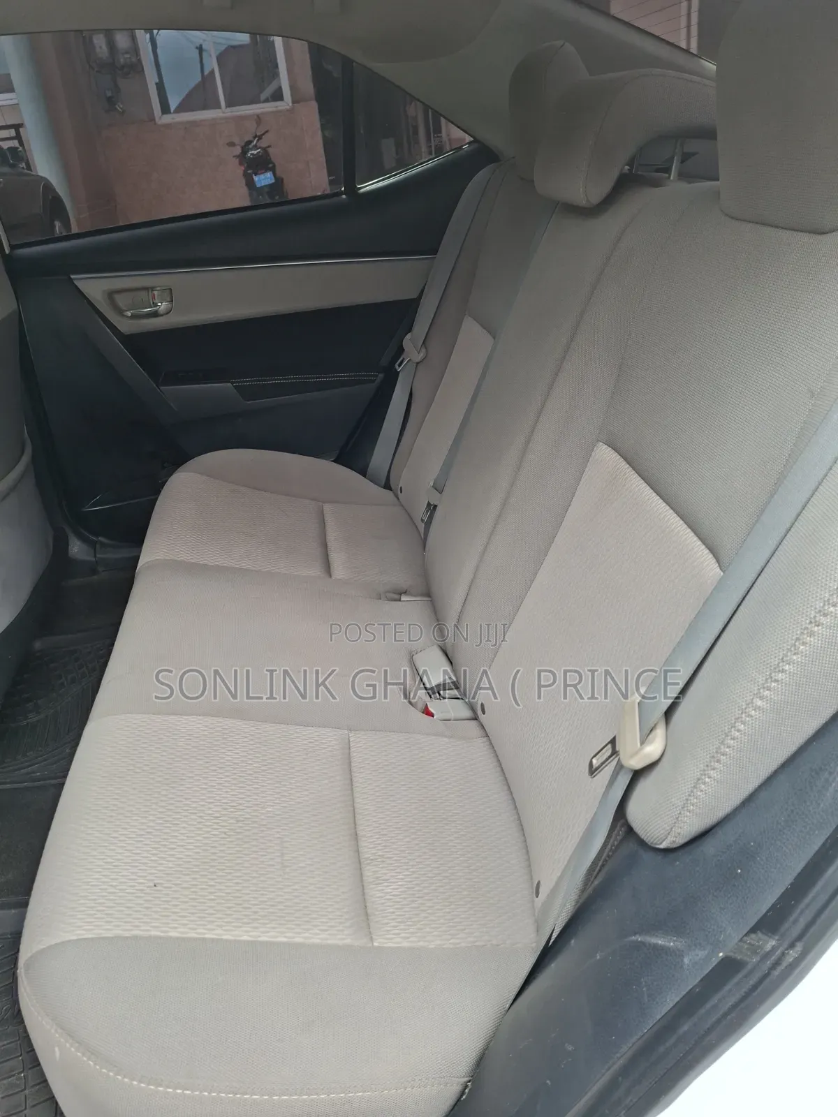 Toyota Corolla 2014 White