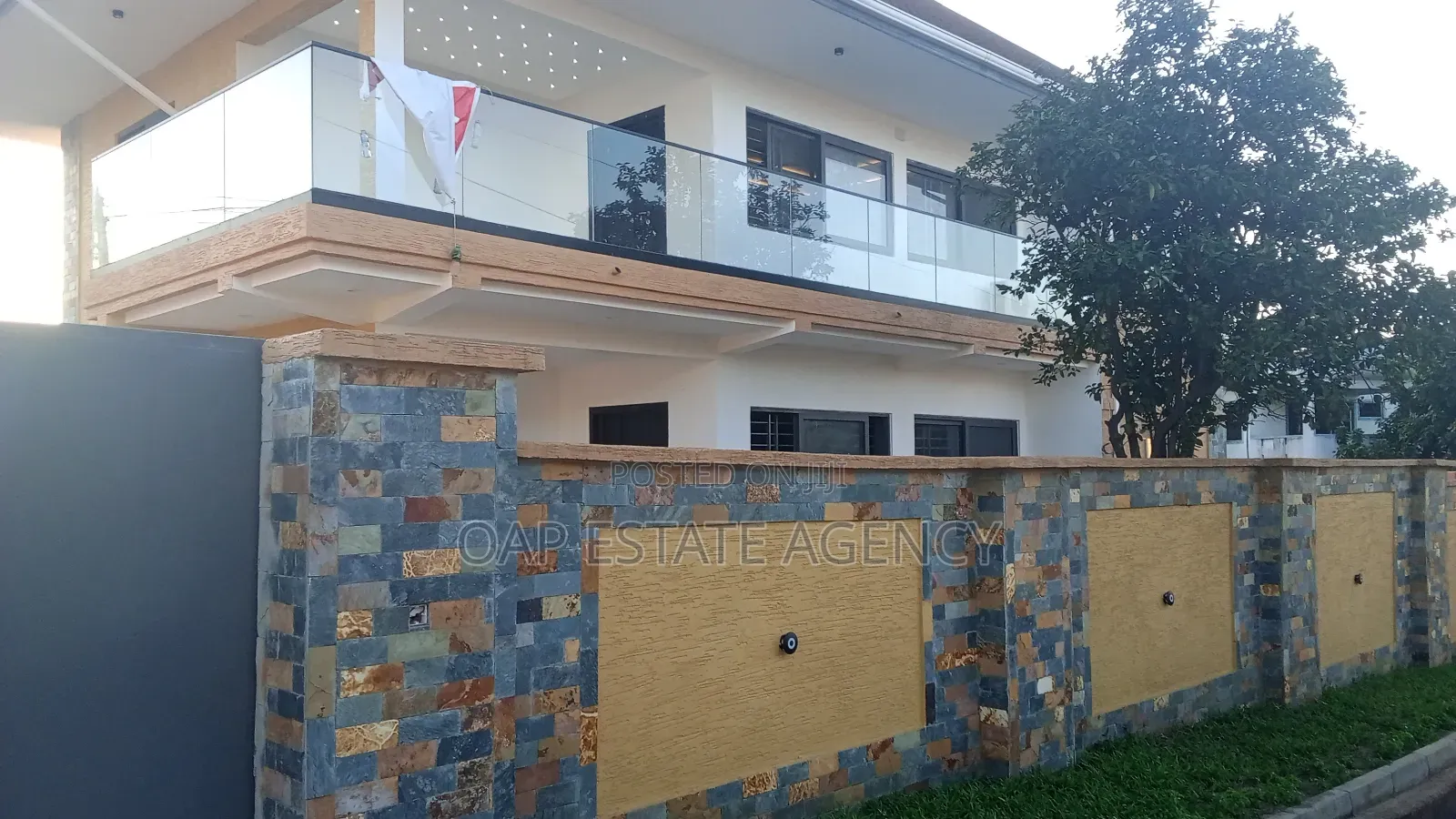 6bdrm House in Asylum Down, Trust Towers Area for rent
