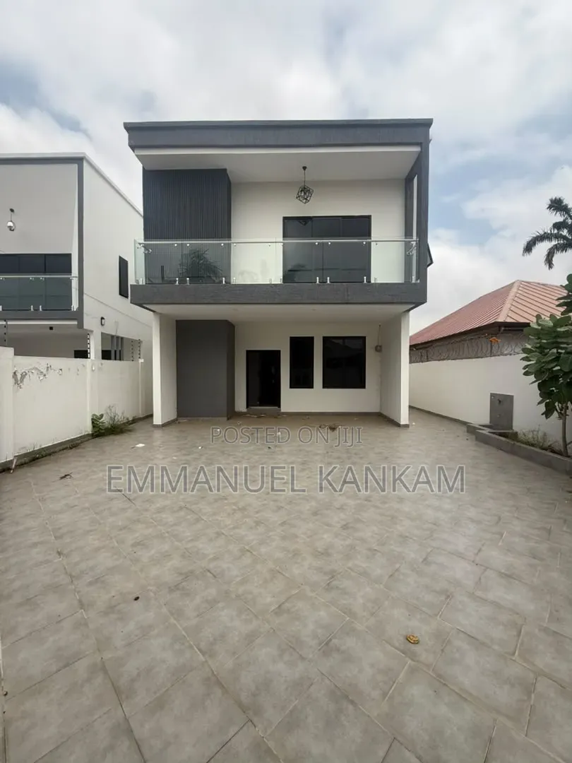 3bdrm House in Baatsona Total for sale