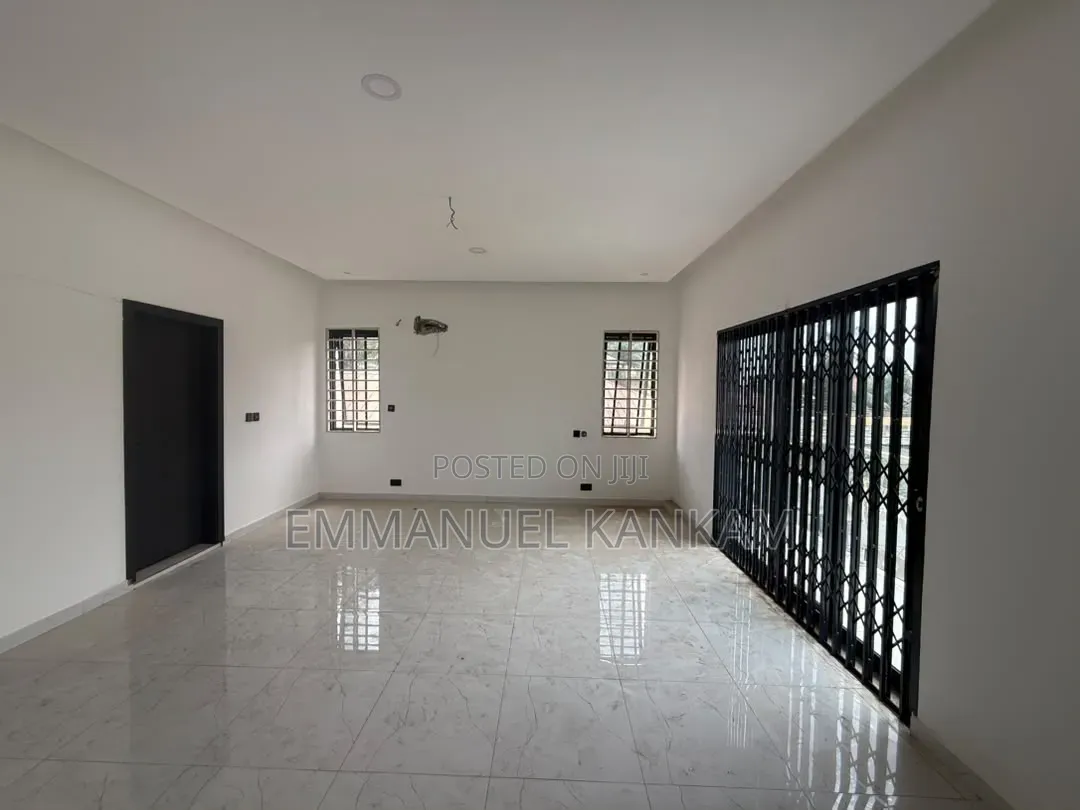 3bdrm House in Baatsona Total for sale