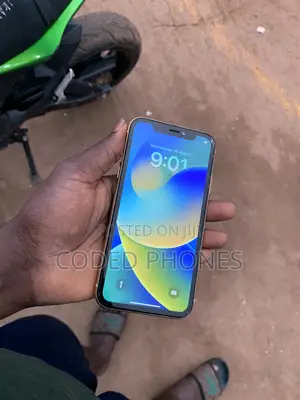Apple iPhone XR 64 GB Yellow