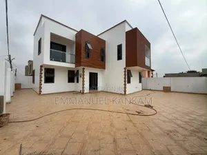 4bdrm House in Sakumono for sale