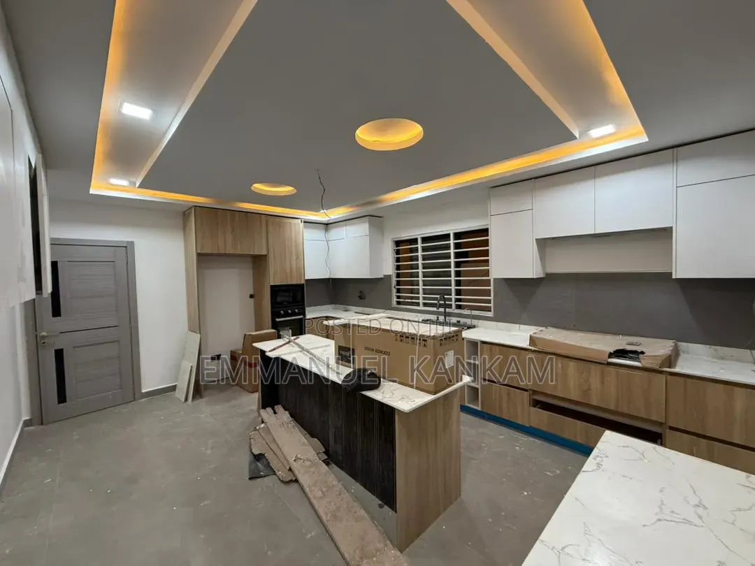 4bdrm House in Lashibi for sale