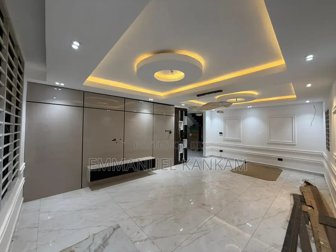 4bdrm House in Lashibi for sale