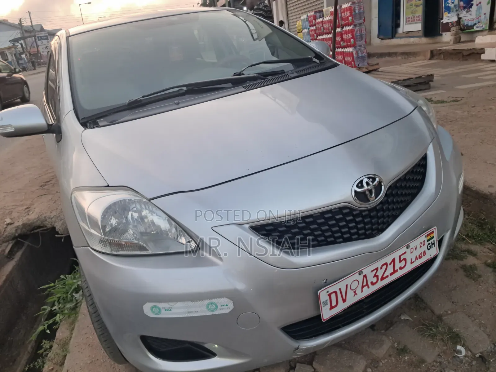 Toyota Belta 2010 Silver