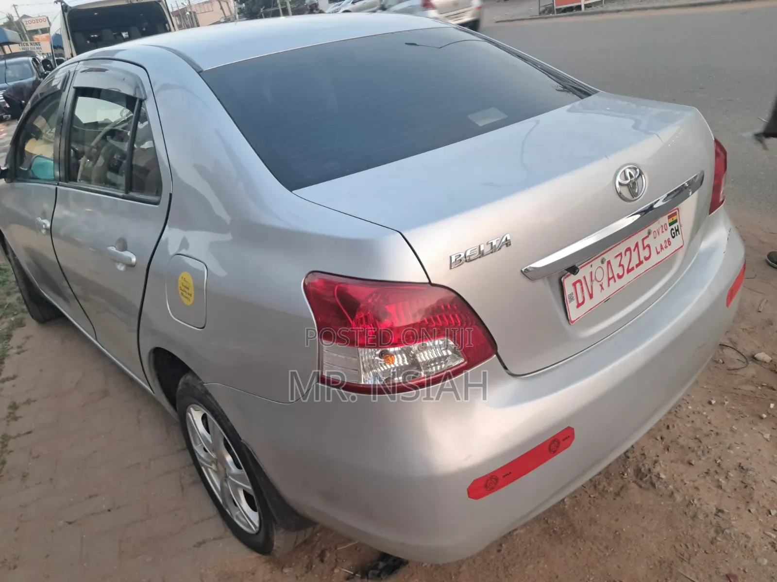 Toyota Belta 2010 Silver
