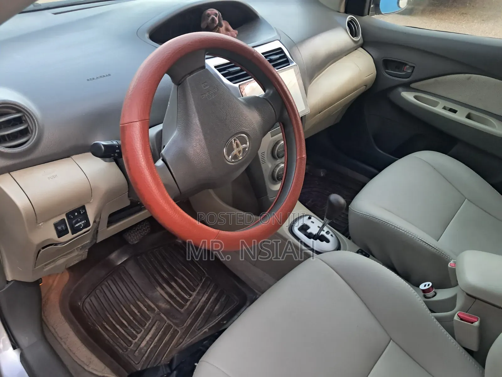 Toyota Belta 2010 Silver