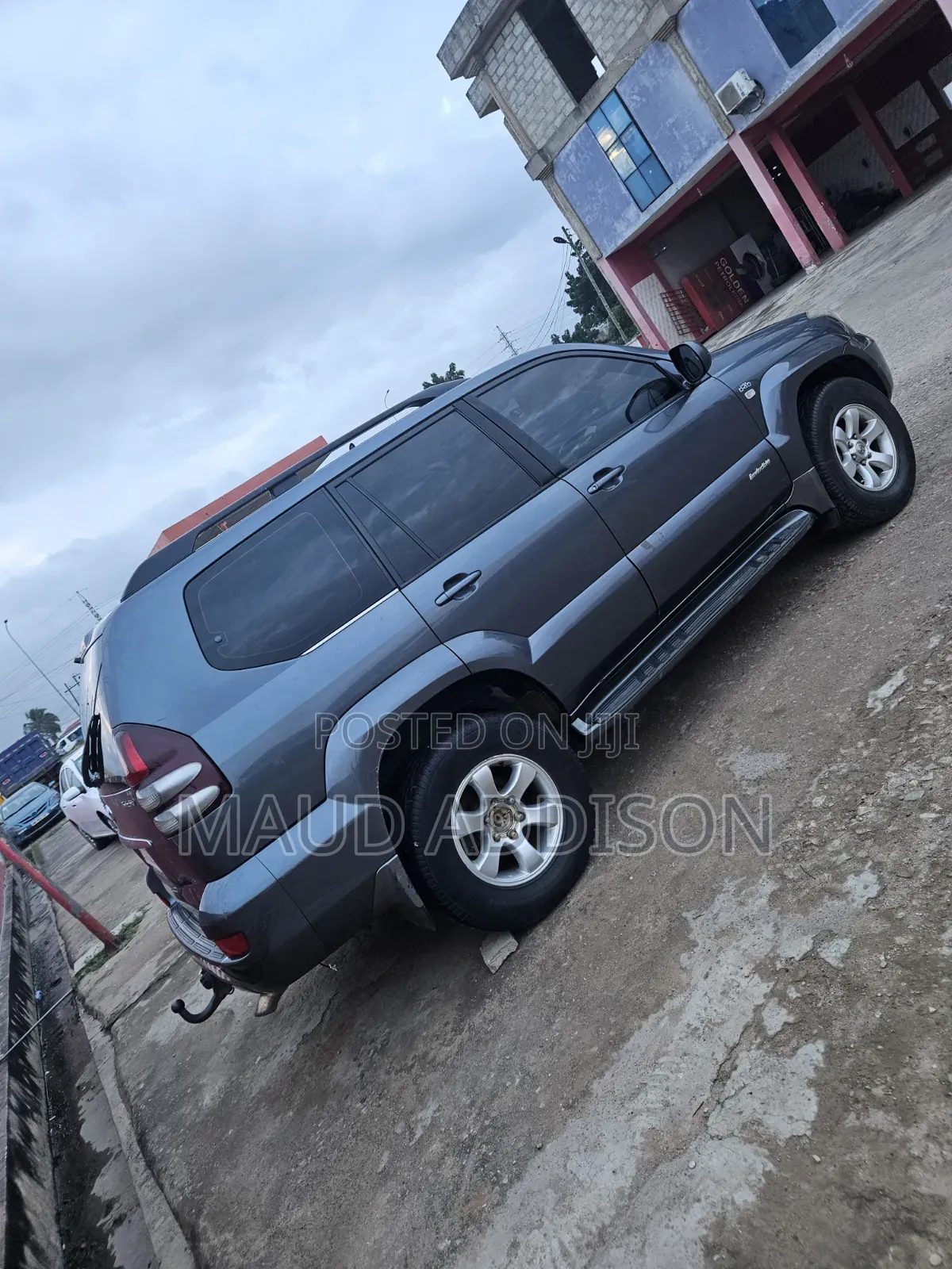 Toyota Land Cruiser Prado 2010 Gray