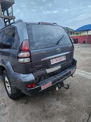 Toyota Land Cruiser Prado 2010 Gray