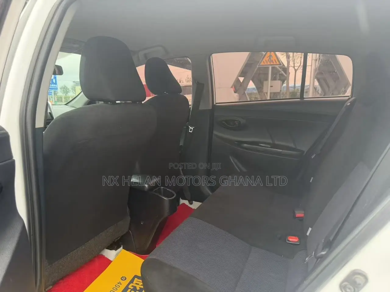 Toyota Yaris L Hatchback 5dr 2017 White