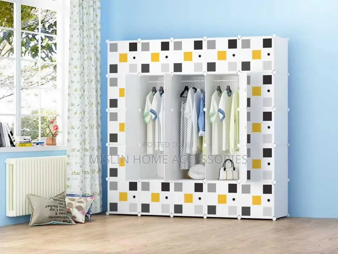 16 Cubes Wardrobe