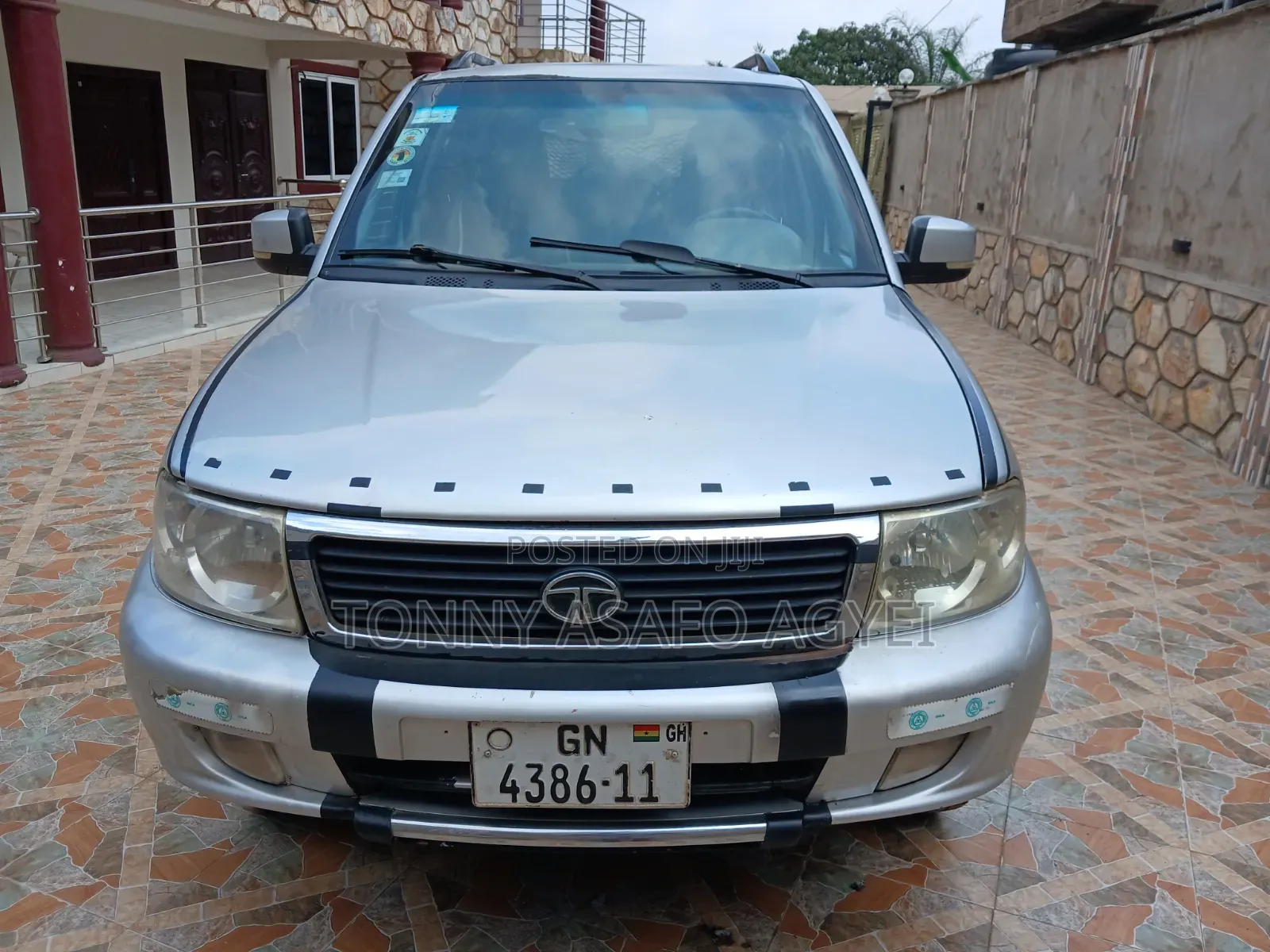 Tata Safari 2011 Silver