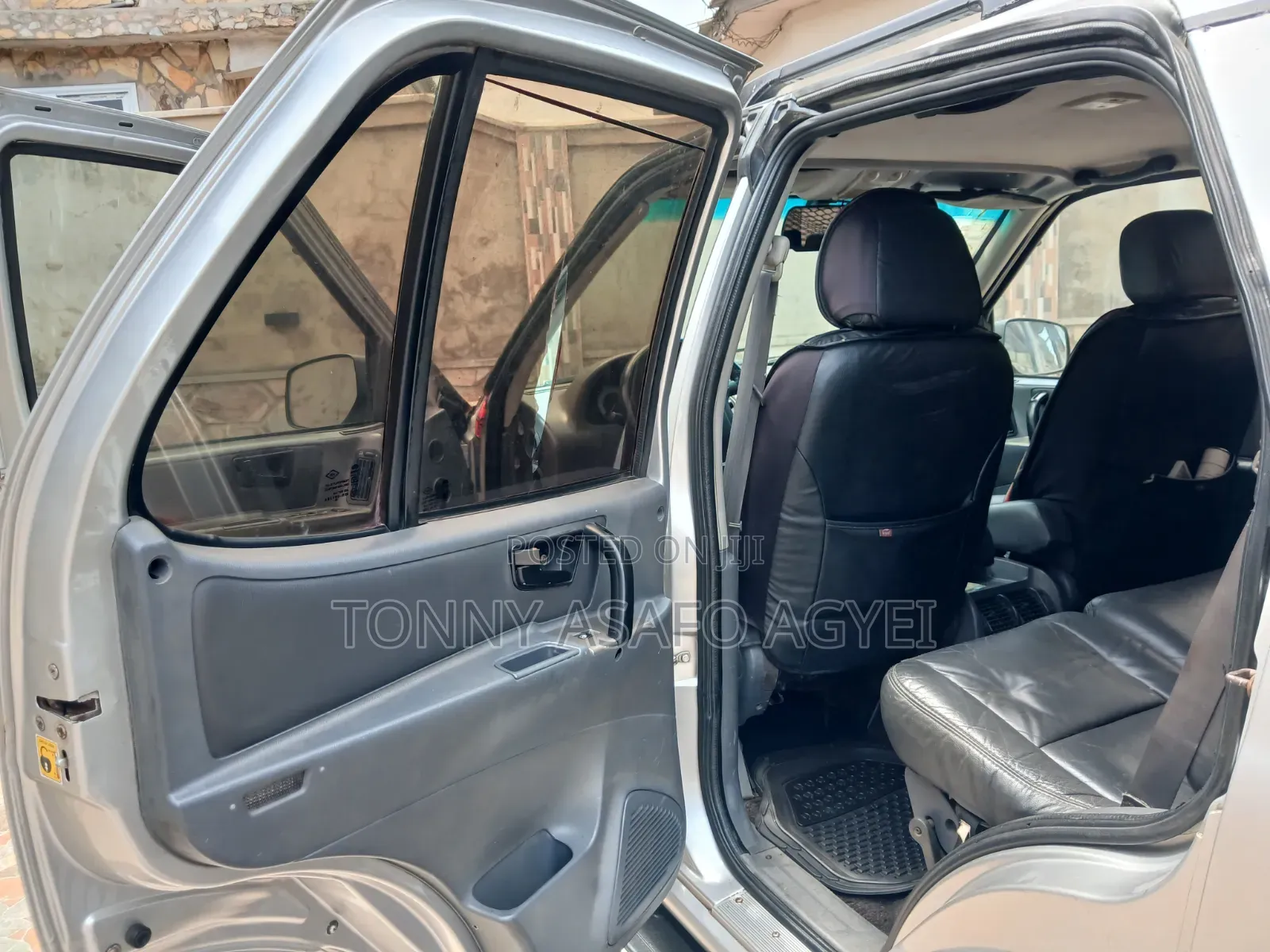 Tata Safari 2011 Silver