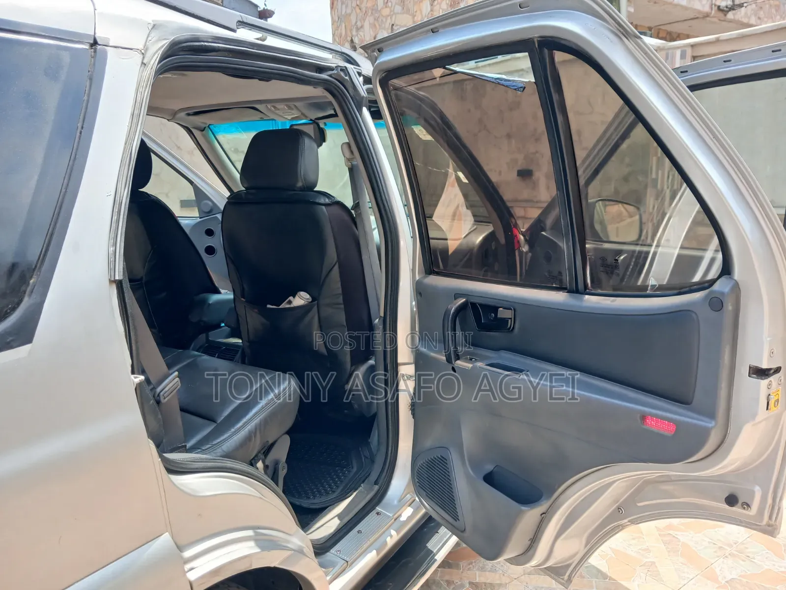 Tata Safari 2011 Silver
