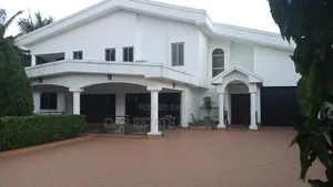 5bdrm House in Airport Residential for rent