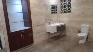 5bdrm House in Airport Residential for rent