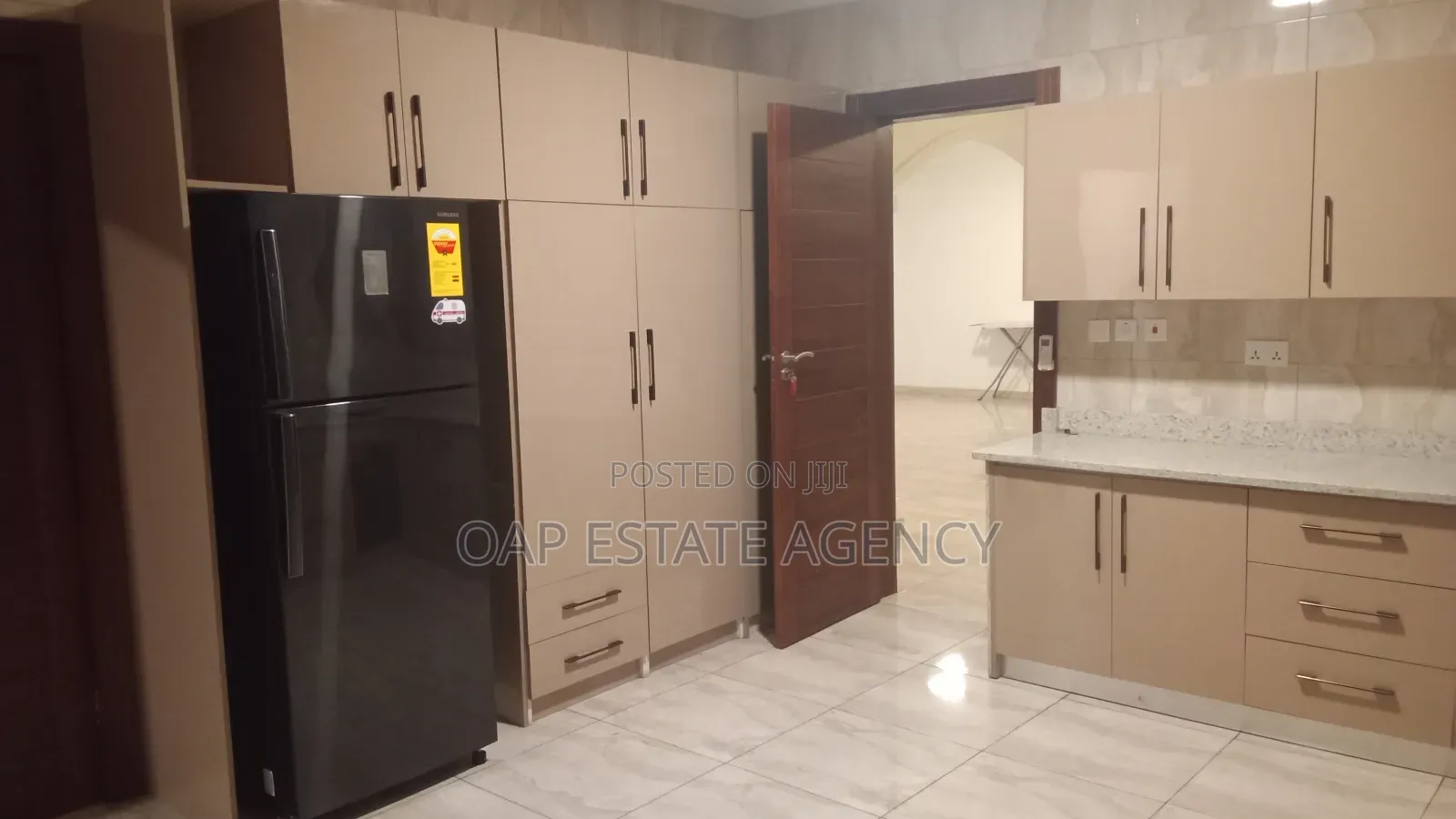 5bdrm House in Airport Residential for rent