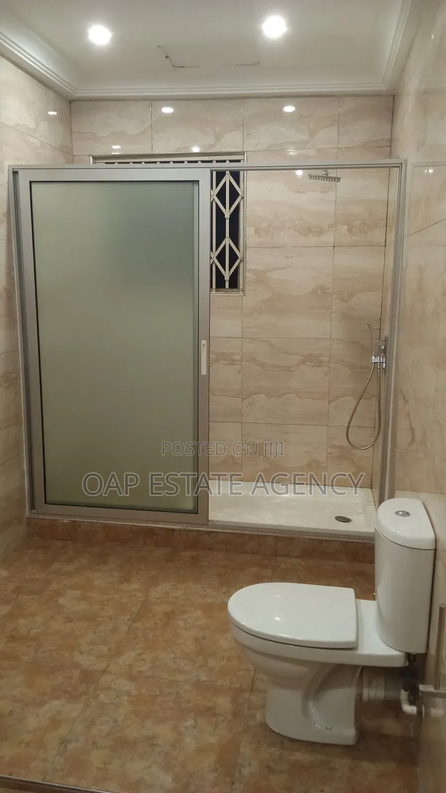 5bdrm House in Airport Residential for rent