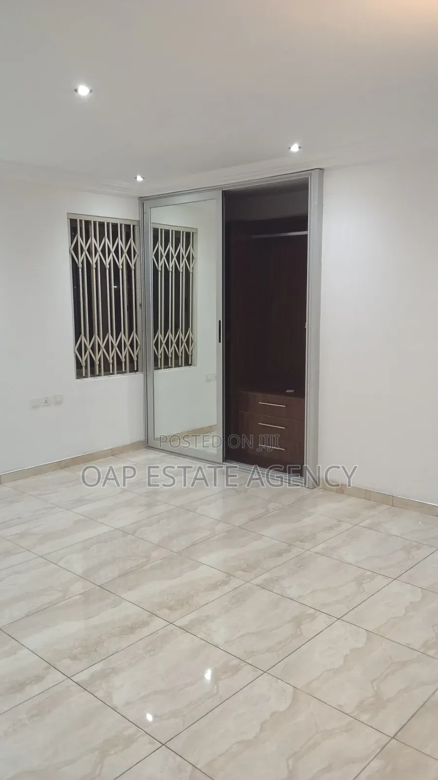 5bdrm House in Airport Residential for rent