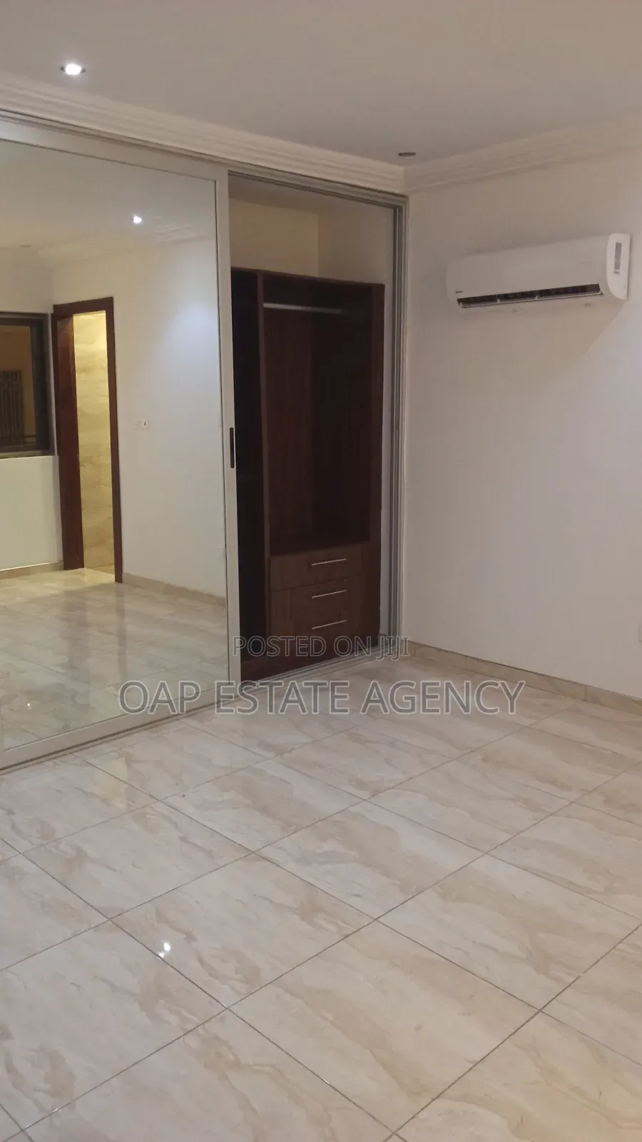 5bdrm House in Airport Residential for rent