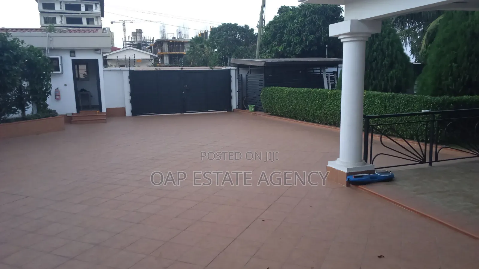 5bdrm House in Airport Residential for rent
