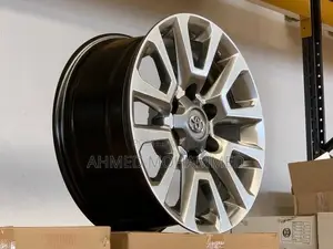 Toyota Hilux / Fortuner / Prado Rim 17