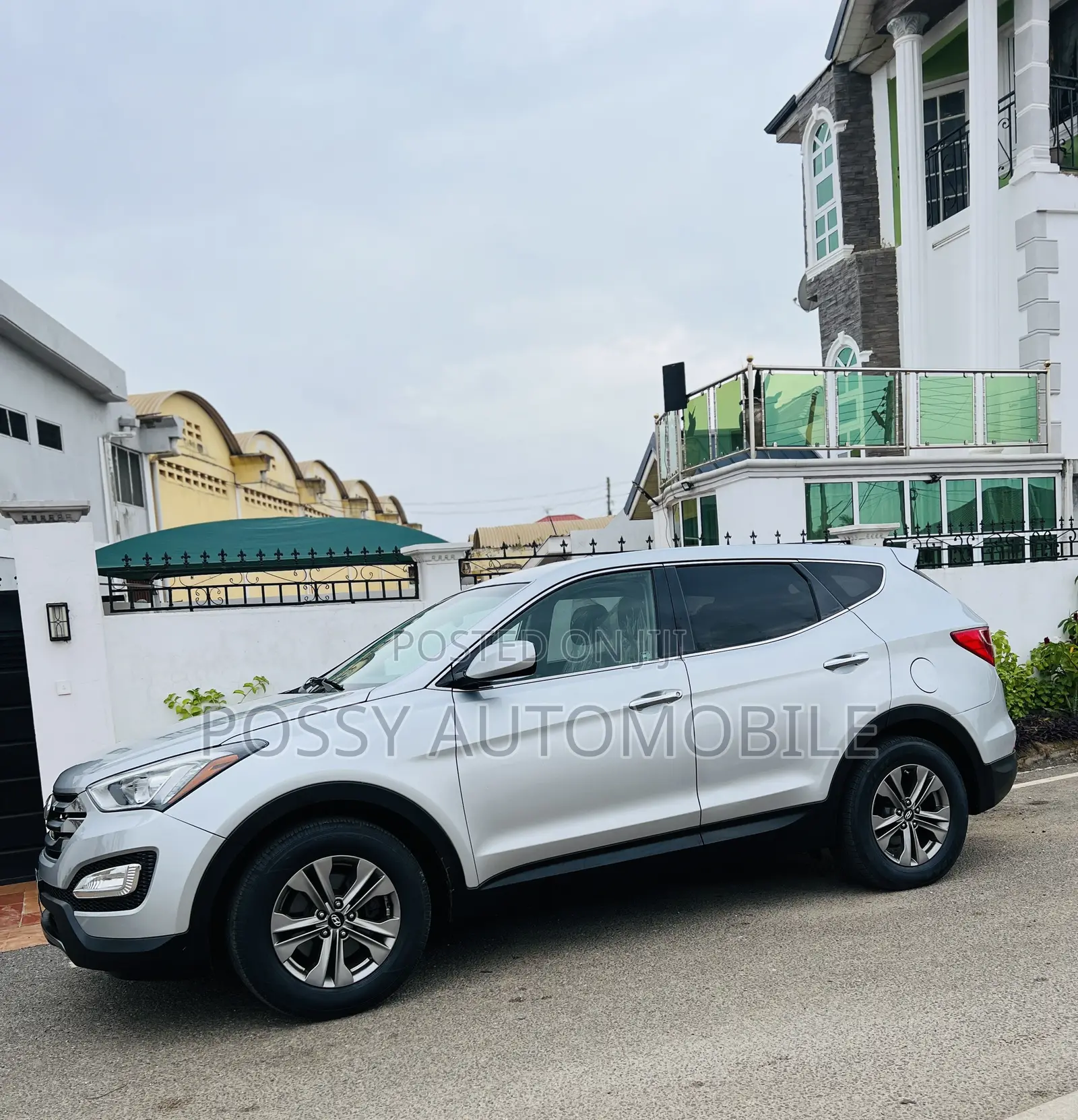 Hyundai Santa Fe Limited FWD 2016 Silver