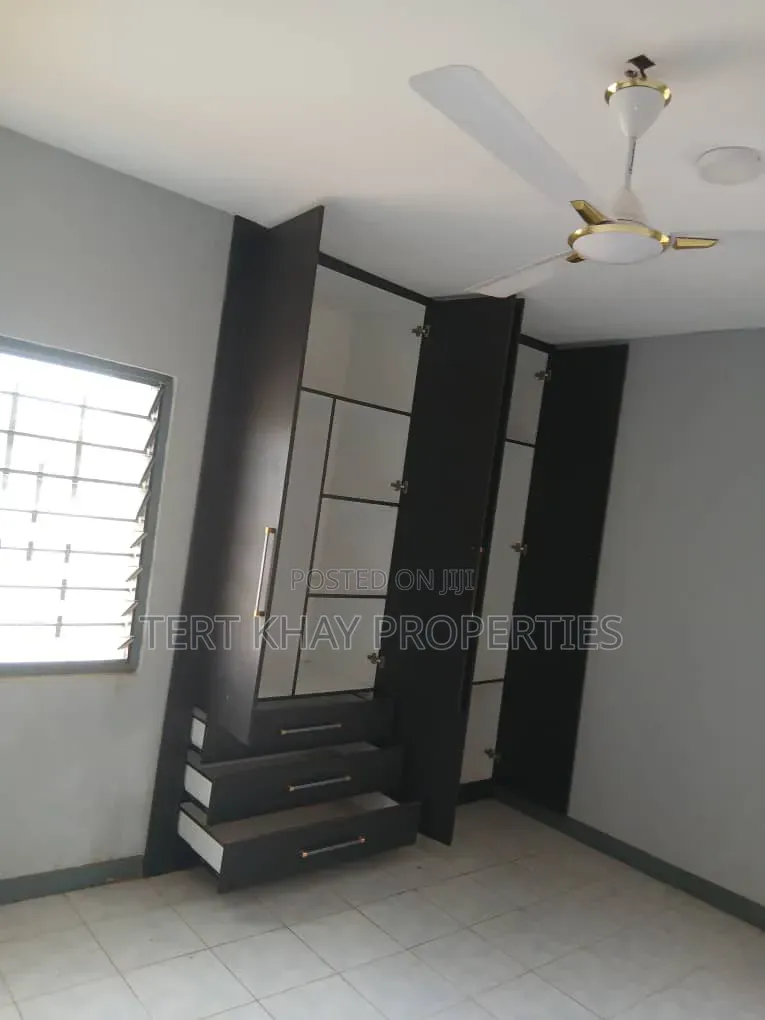 2bdrm House in Lashibi for rent