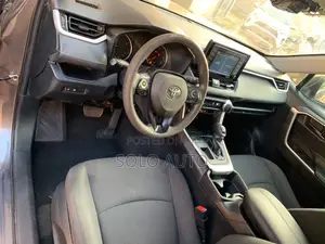 Toyota RAV4 LE FWD 2020 Gray